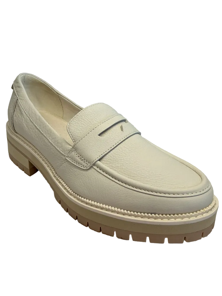 Toms Shoe Size 10 Cream Loafers