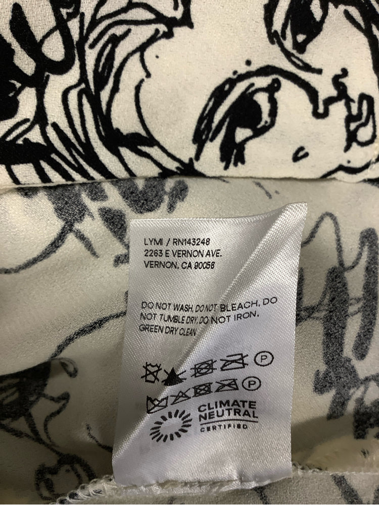 Reformation Size 4 Cream & Black Vogue Shirt