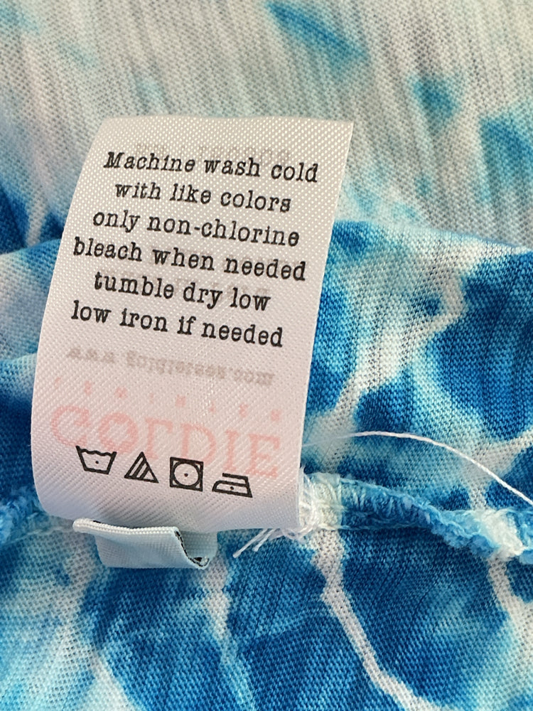 Goldie Size M Blue & White T-shirt