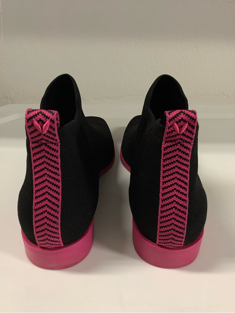 vivaia Shoe Size 8.5 Black & Pink Ryan Pro Booties
