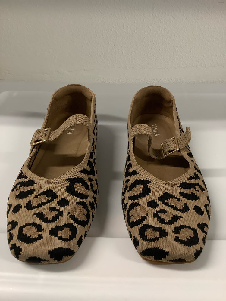 vivaia Shoe Size 6 Tan & Black Margot Mary Jane
