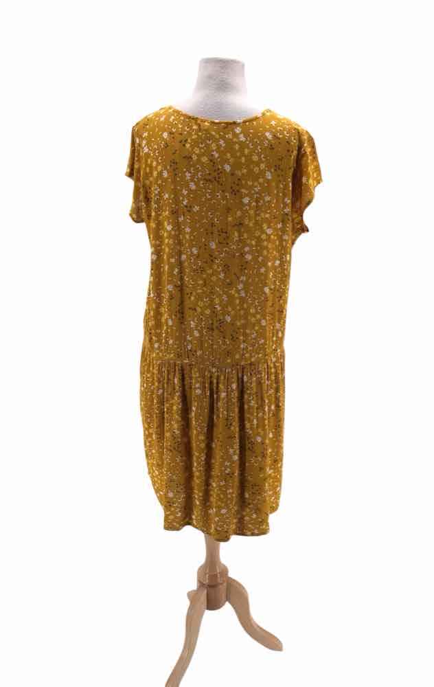 Garnet Hill Size M Yellow Multi Dress