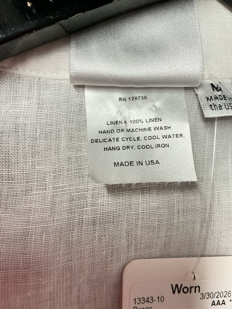 Finley Size M White Dress