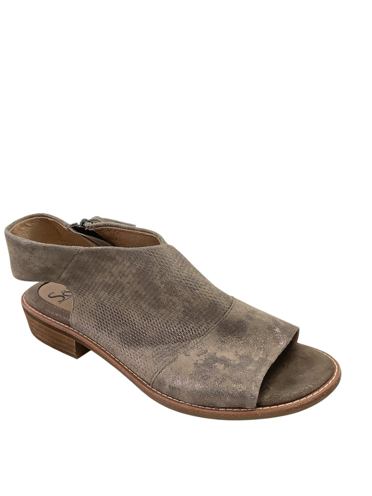 Sofft Shoe Size 8 Gray Flats