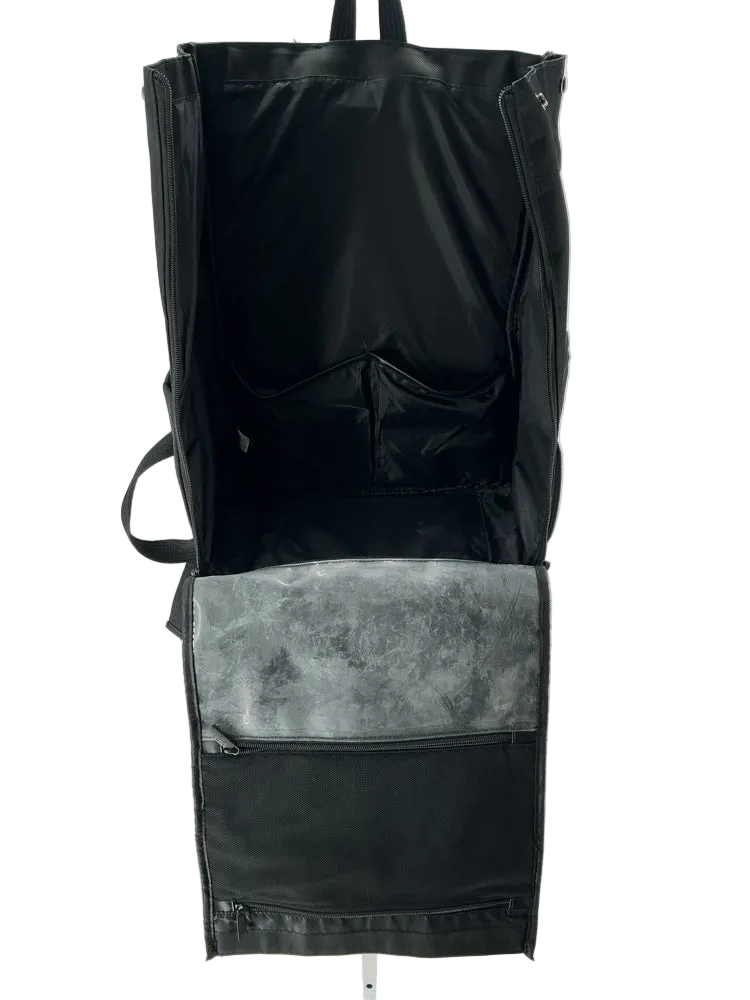 beis Black Backpack