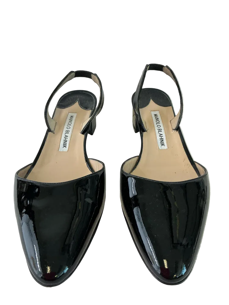 Manolo Blahnik Shoe Size 7.5 Black Flats