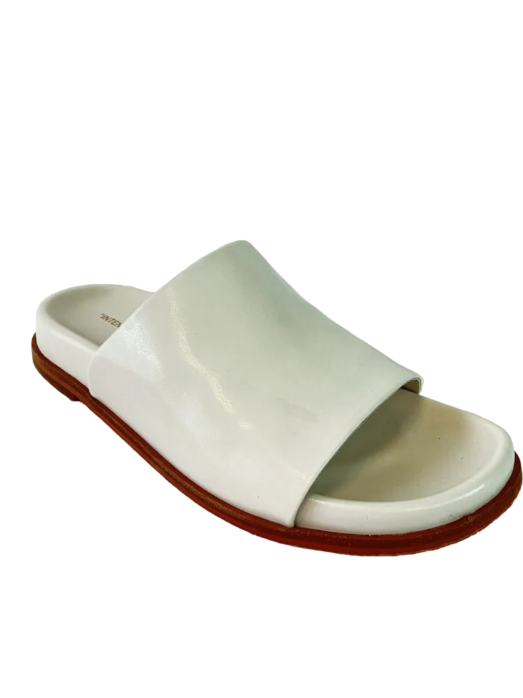 Intentionally Shoe Size 8 Walnut Sandals