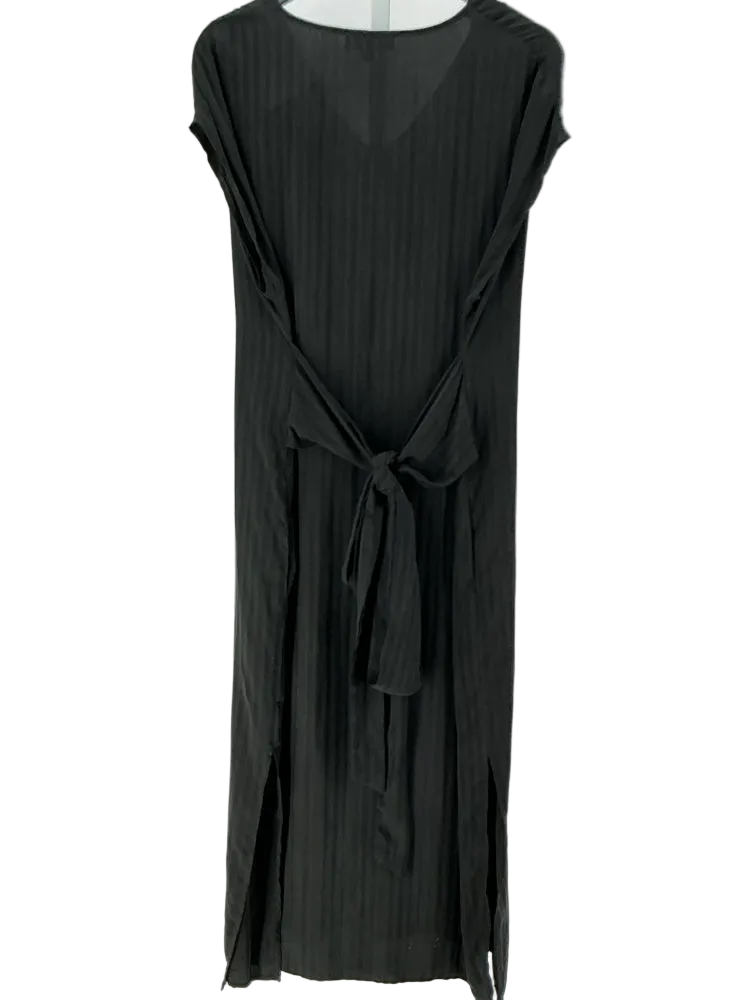 Amour Vert Size L Black Dress