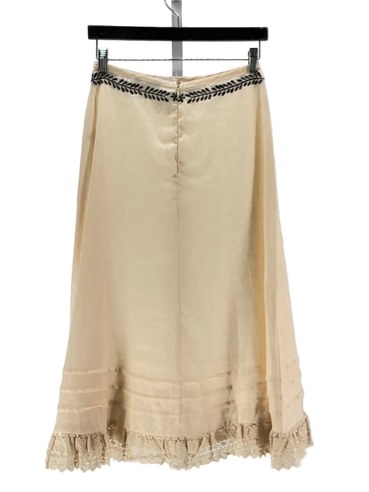 VRG GRL Size 4 Cream & Black Skirt