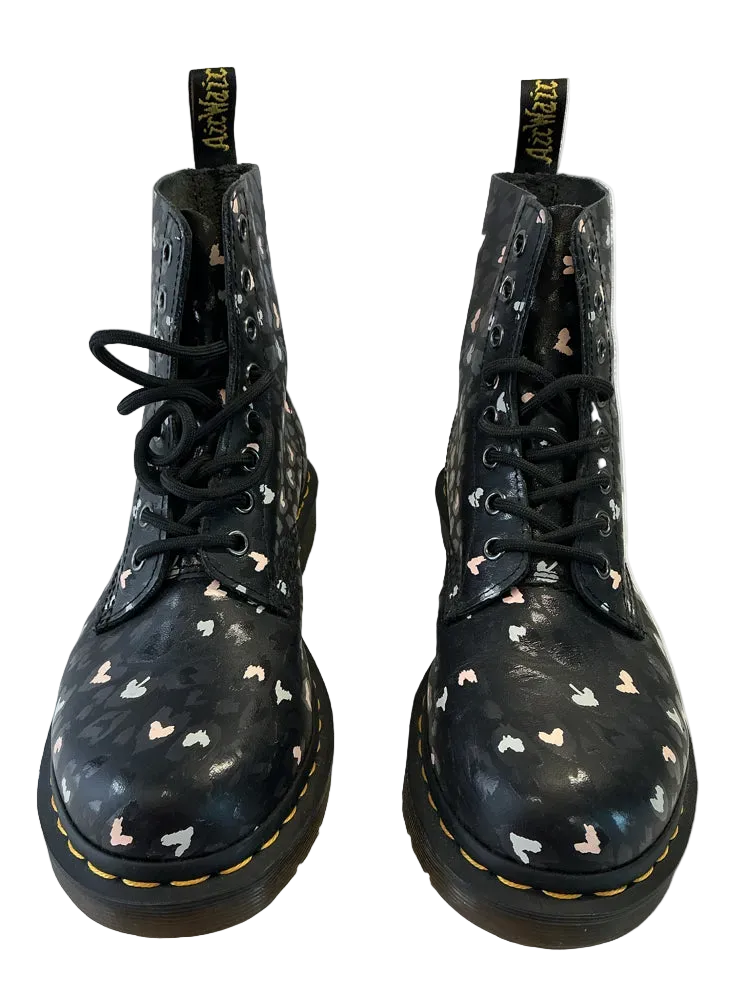 Dr Marten Shoe Size 8 Black multi Booties