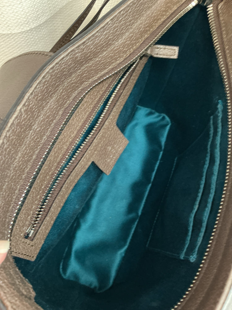 Gucci Brown Handbags
