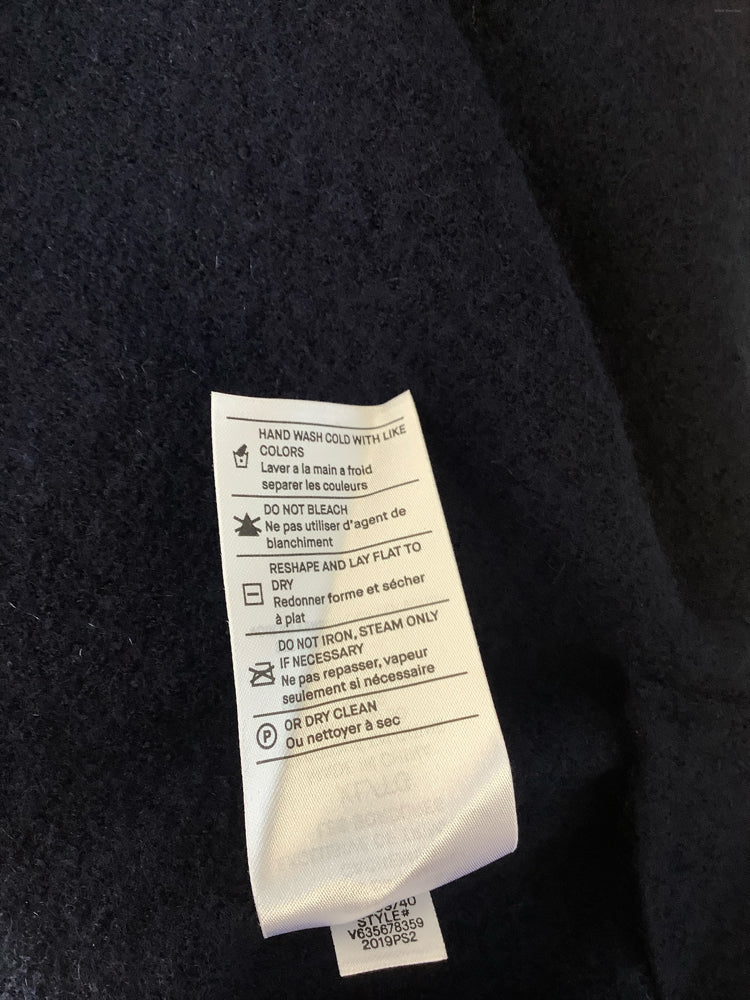 Vince Size XL Navy Sweater