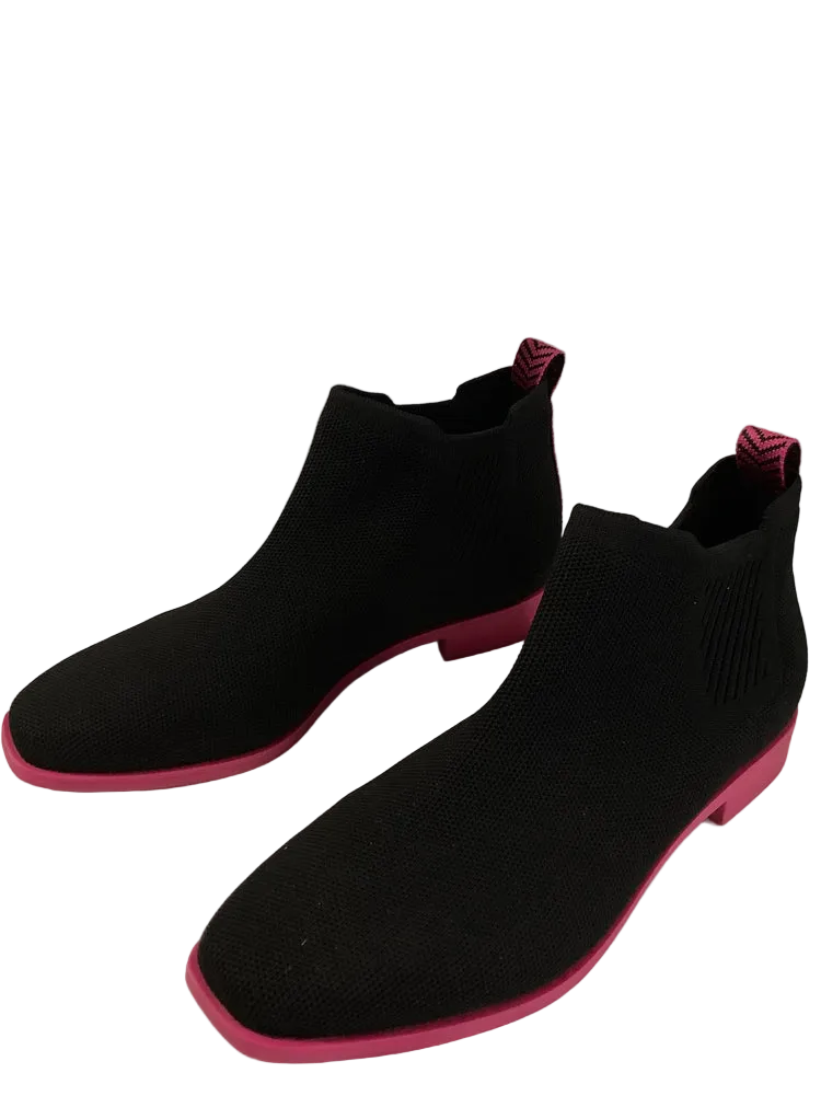 vivaia Shoe Size 8.5 Black & Pink Ryan Pro Booties