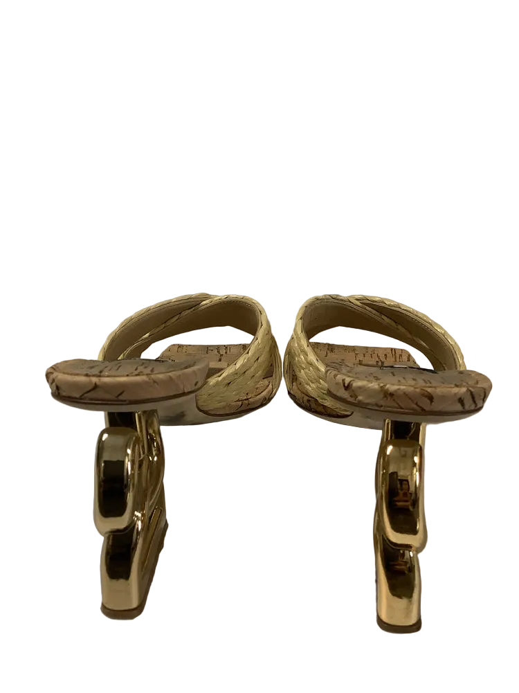 Dolce & Gabbana Shoe Size 8 Tan DG Logo Heels