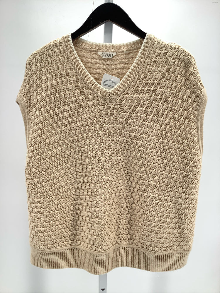 Oyun Size OS Tan & White Field Vest Sweater