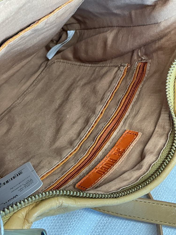 Hobo Tan Handbags