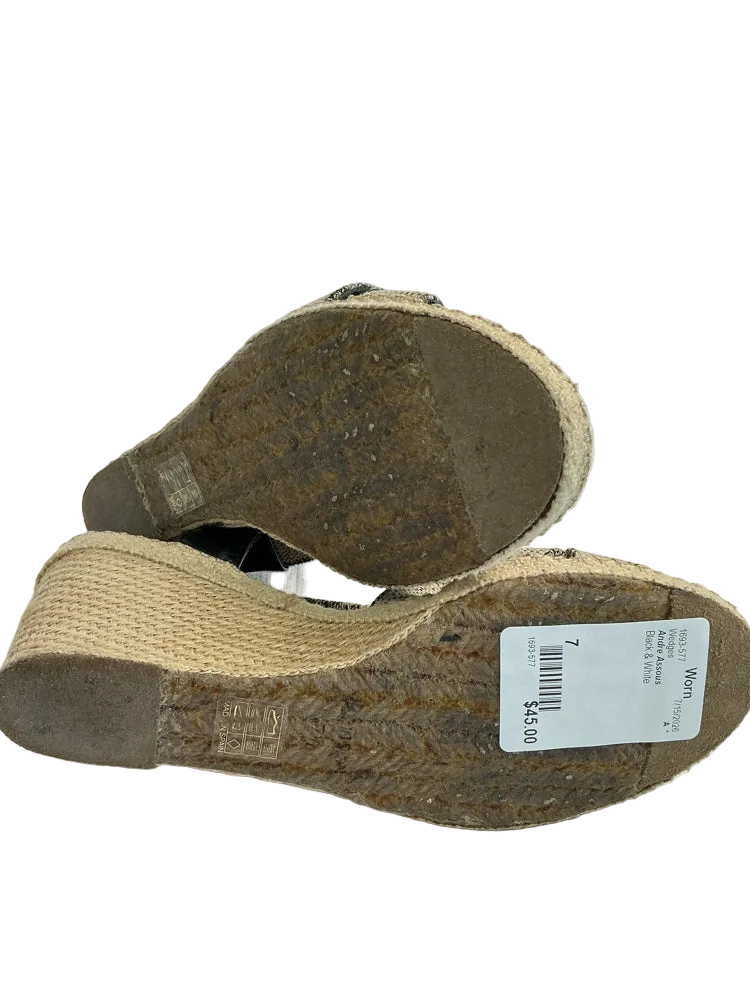 Andre Assous Shoe Size 7 Black & White Wedges