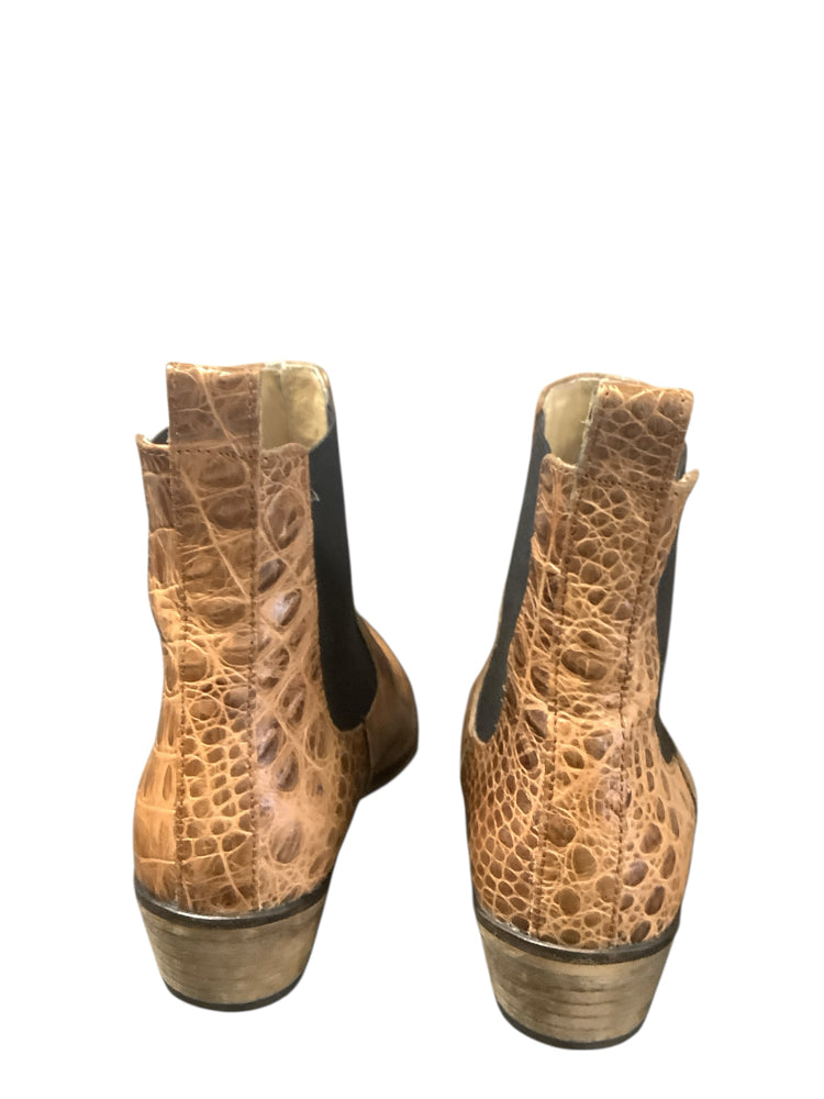Ivylee Shoe Size 7 Brown & Black Booties
