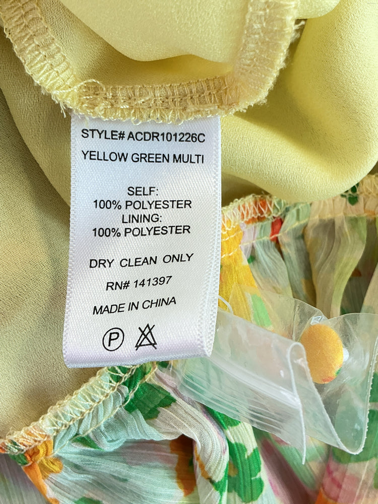 ASTR Size XL Yellow Multi Dress