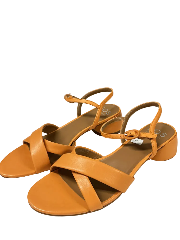 EOS Shoe Size 10.5 Orange Sandals