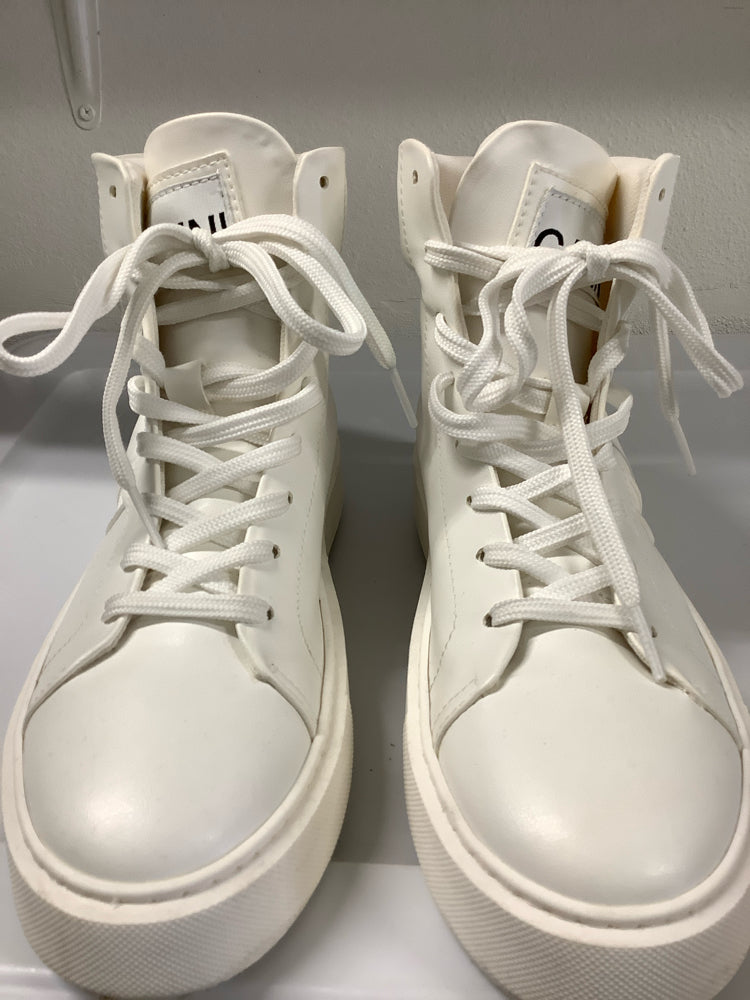 Ganni Shoe Size 9 White Sporty Sneakers