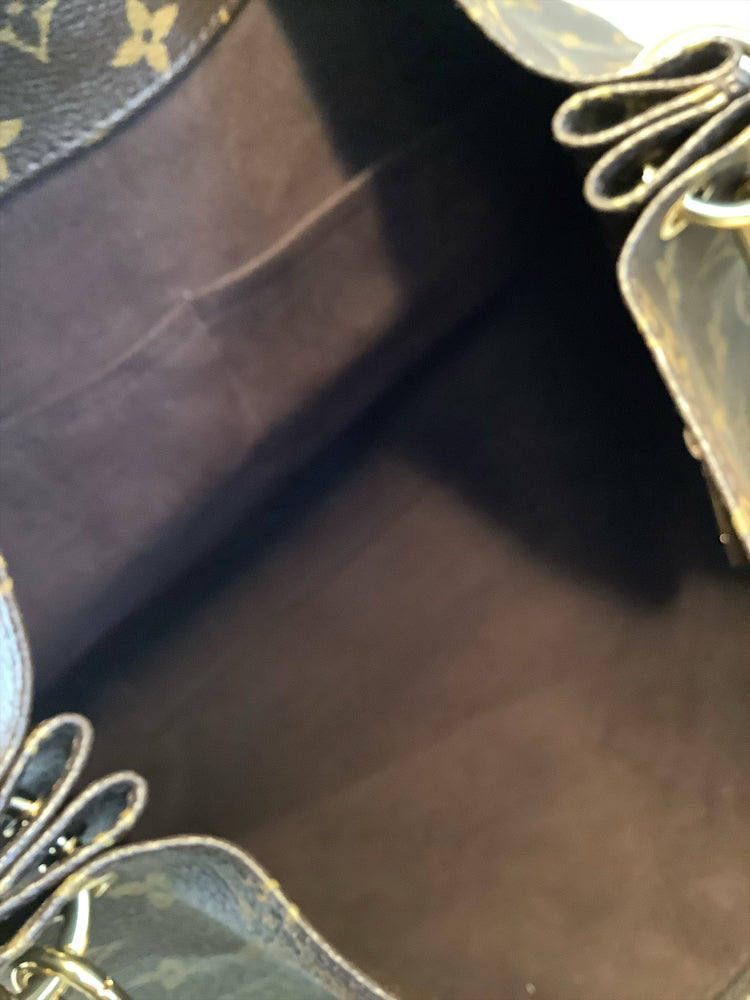 Louis Vuitton Monogram Metis Hobo Handbags