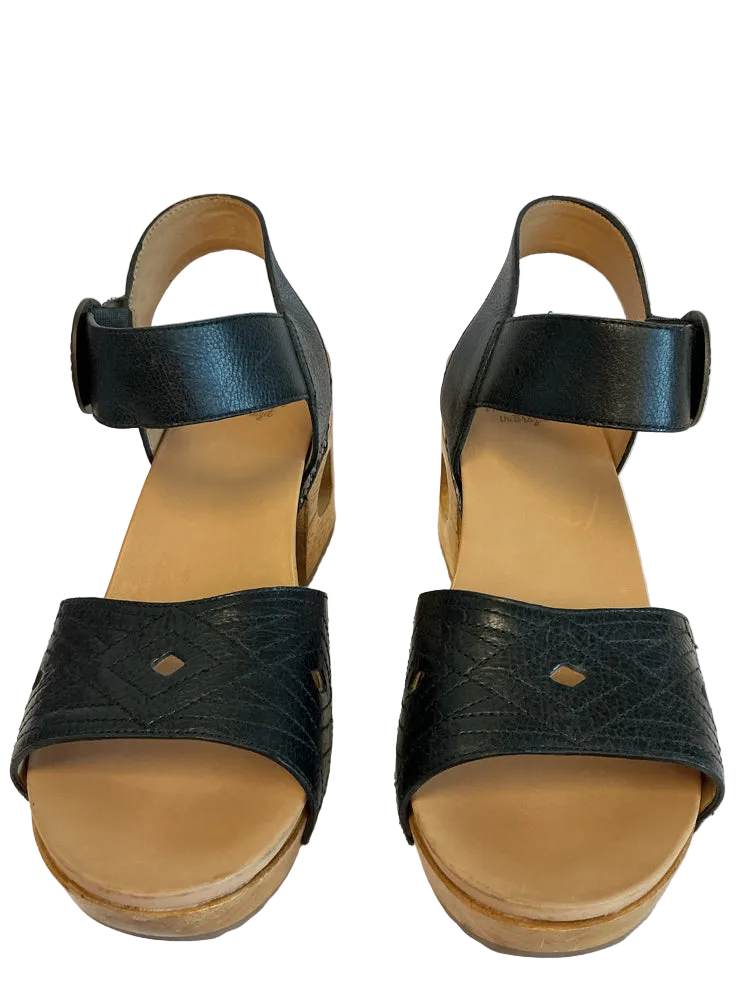 Dansko Shoe Size 10.5 Black Odele Heels
