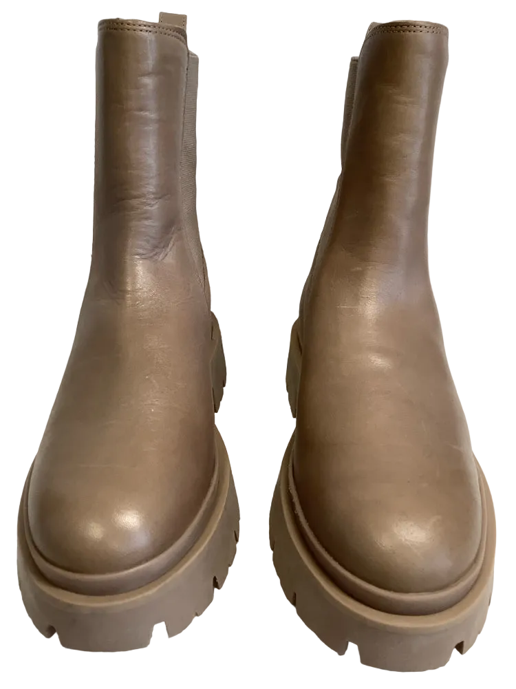 Schutz Shoe Size 7 Taupe Billie Booties