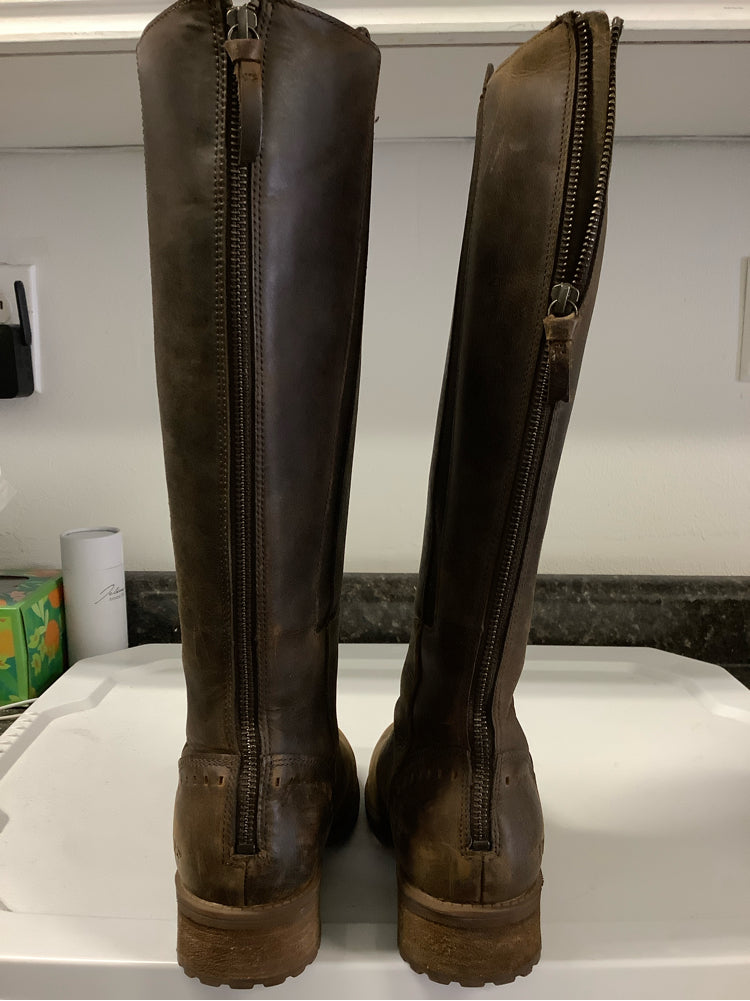 Ugg Shoe Size 7 Brown Vinson Boots