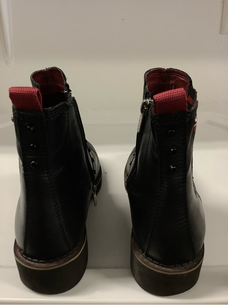 Pikolinos Shoe Size 8.5 Black & Red Victoria Booties