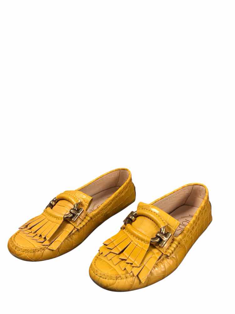 Tod's Shoe Size 6 Yellow Gommino Loafers