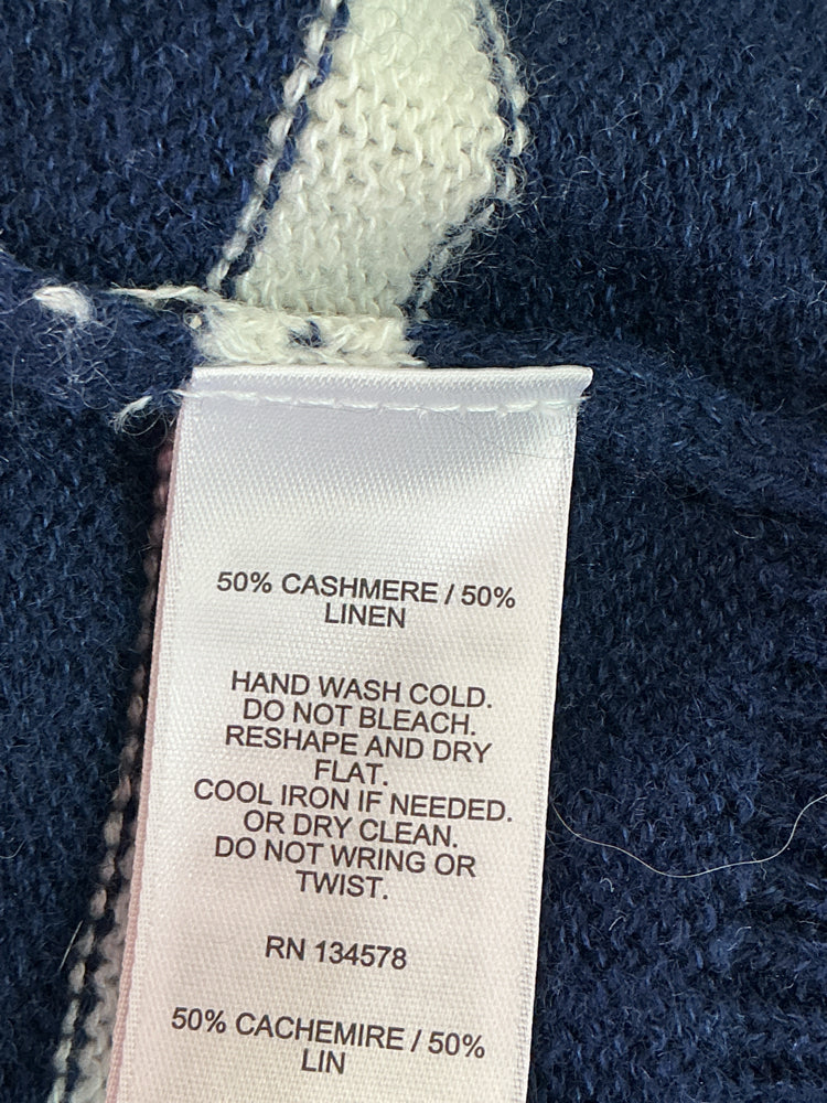 Vineyard Vines Size XS Navy & white Sweater