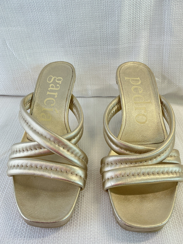 pedro garcia Shoe Size 10 Gold Heels