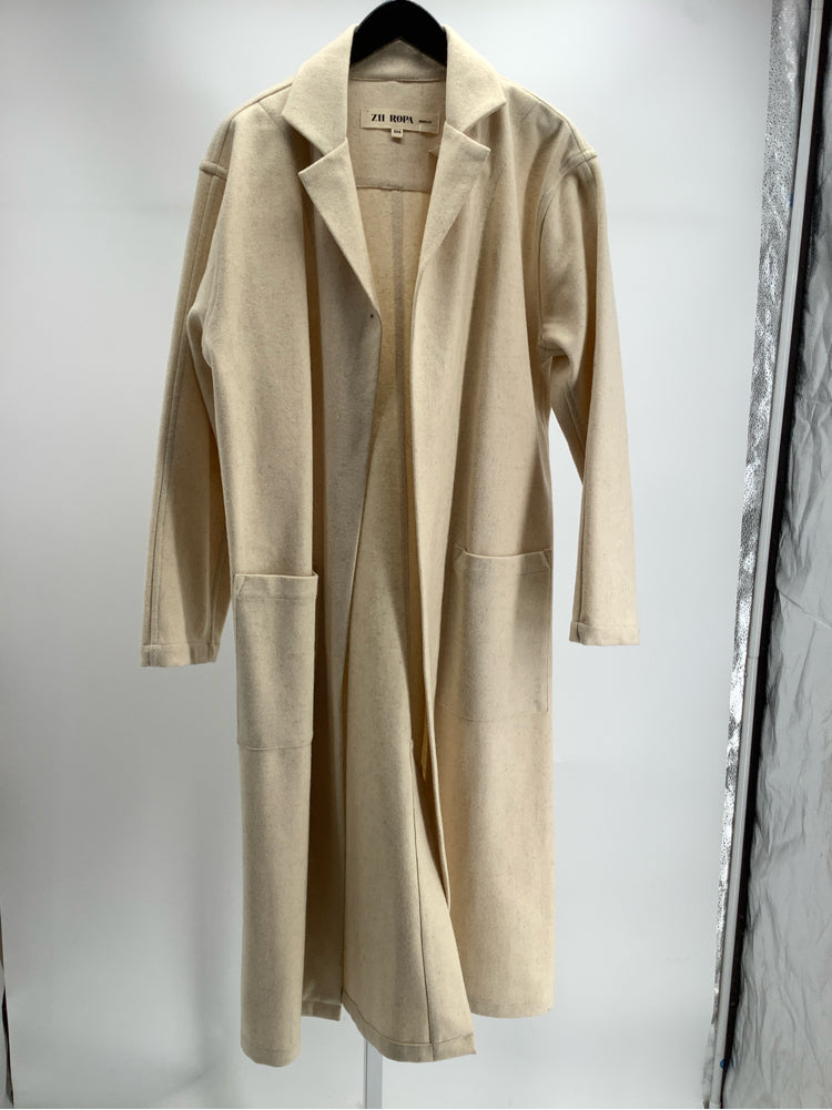 ZII ROPA Size One Size Cream Jacket