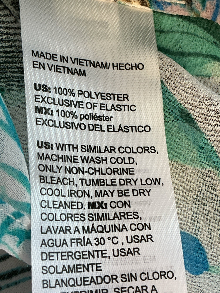 Chico's Size 8 Blue Multi Shirt