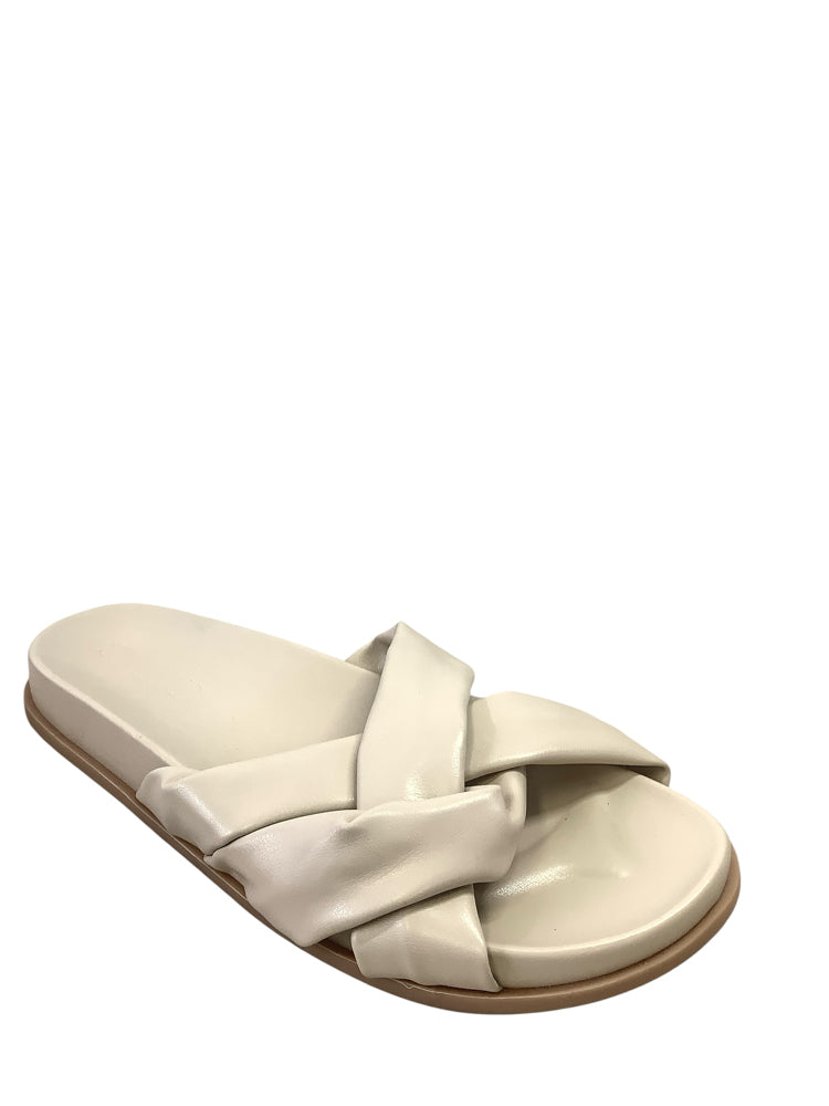 Silent D Shoe Size 7/7.5 Cream Sandals