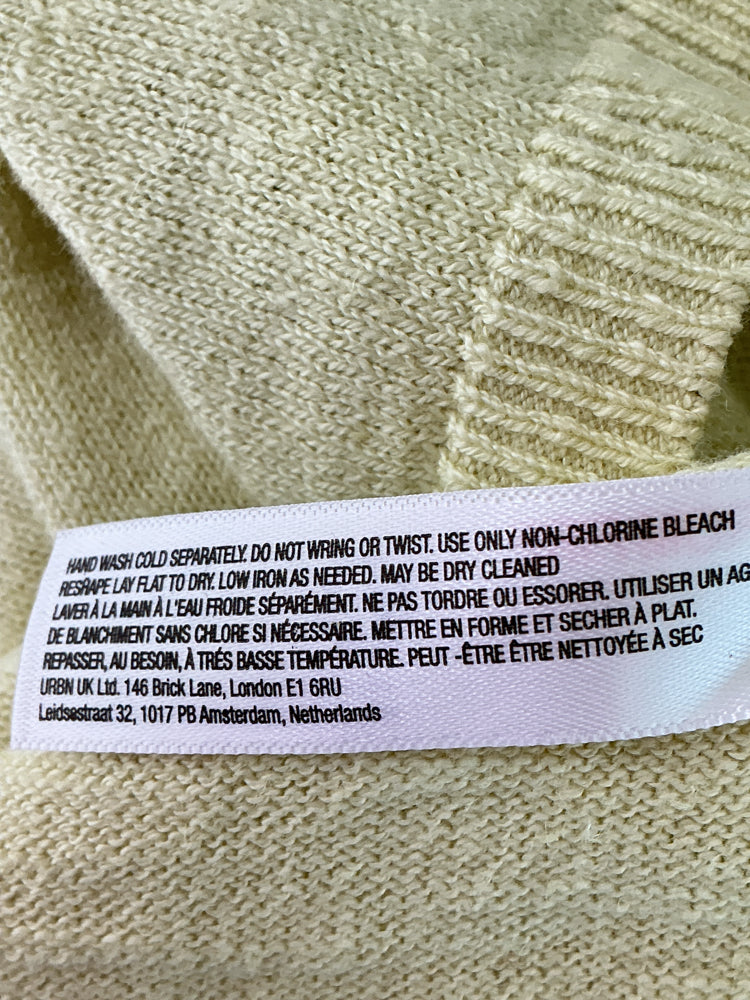 free-est Size L Yellow Sweater