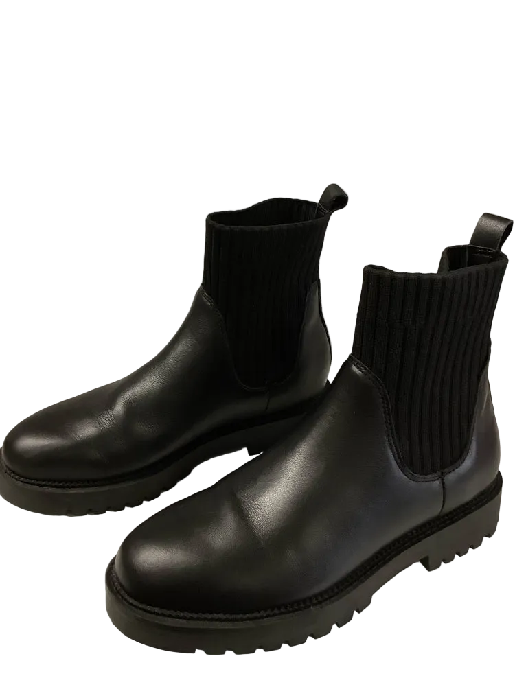 Blondo Shoe Size 7 Black Hallie Booties