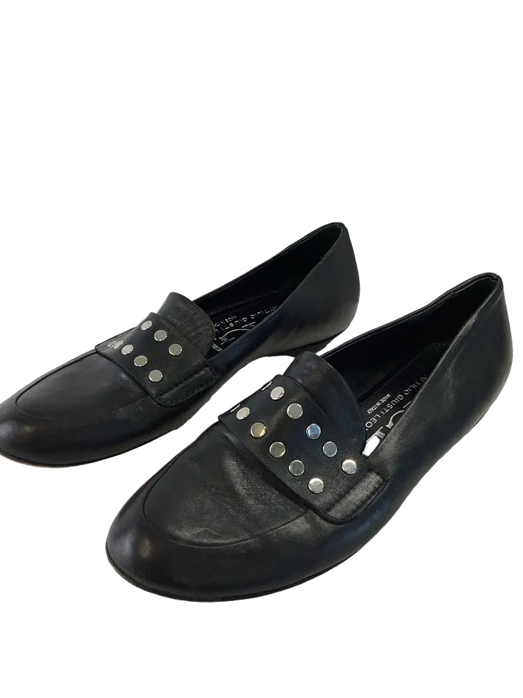 Vero Cuoio Shoe Size 6.5 Black & Silver Loafers