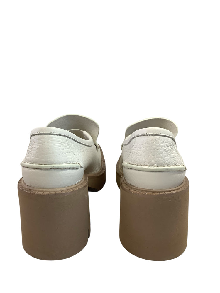 pedro garcia Shoe Size 7 White Loafers