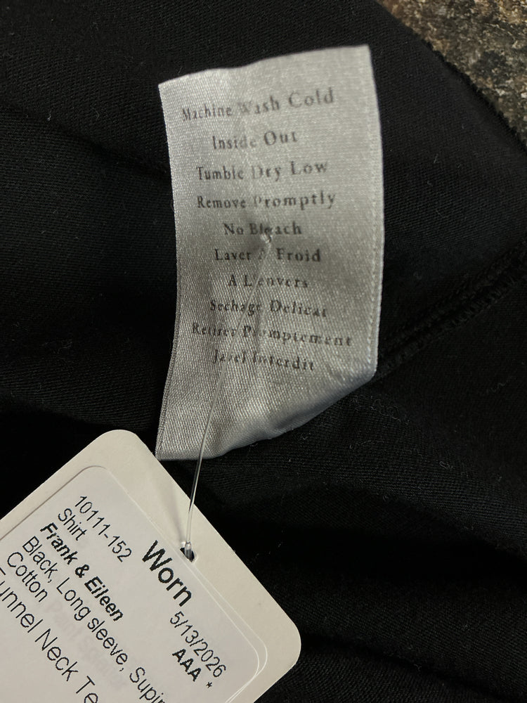Frank & Eileen Size M Black Shirt