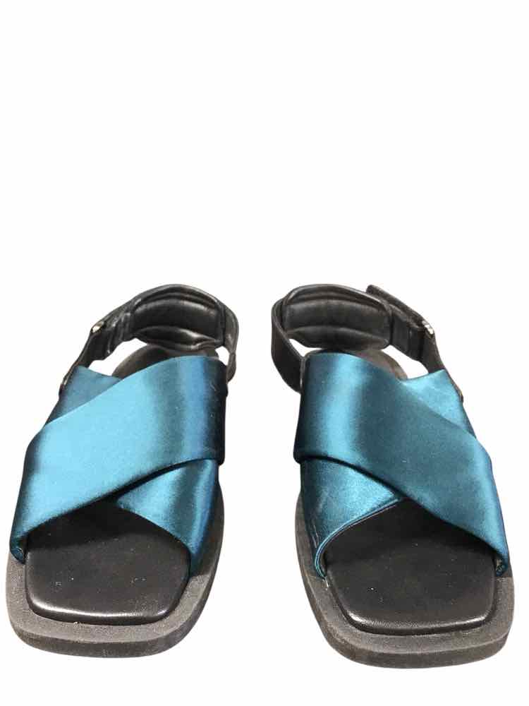 Aquatalia Shoe Size 8 Black & Blue Sandals