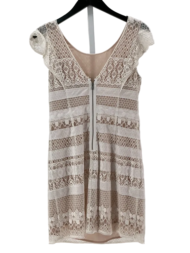 Bcbg Size 6 Ecru Dress