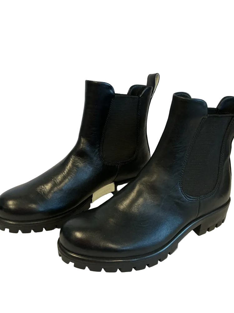 ecco Shoe Size 8.5 Black Booties
