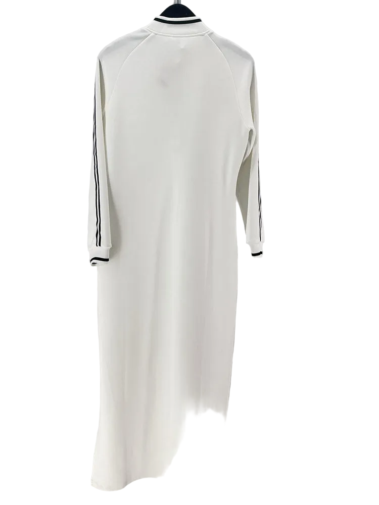 Modesees Size M White & black Dress