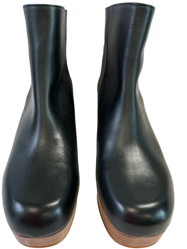 Intentionally Shoe Size 10.5 Black Speed Booties