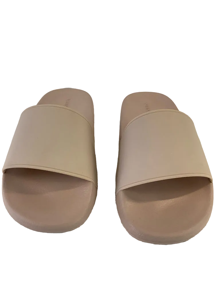 Vince Shoe Size 6 Tan Slides