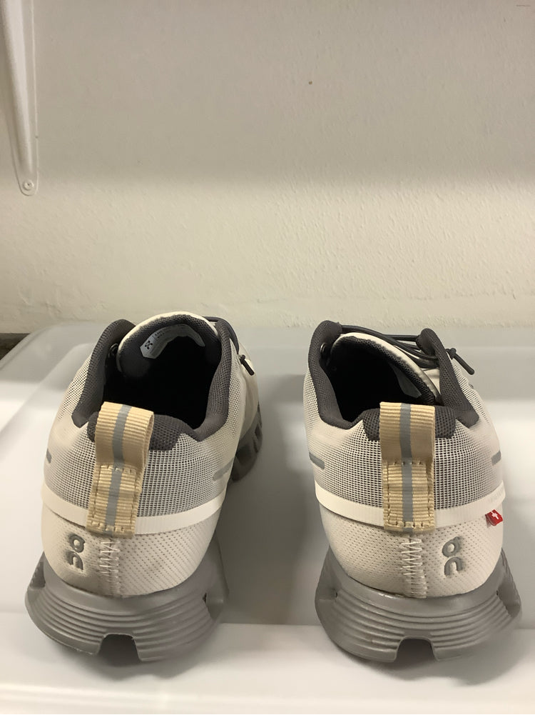 ON Shoe Size 8.5 Gray Cloud 6 Sneakers