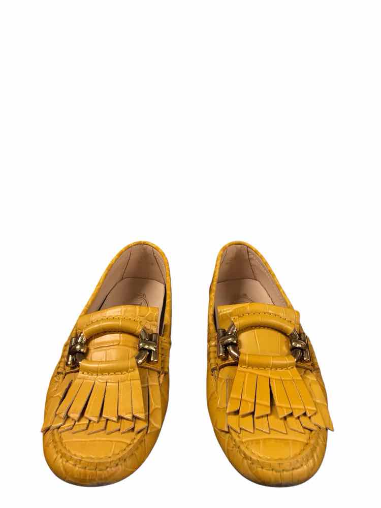 Tod's Shoe Size 6 Yellow Gommino Loafers