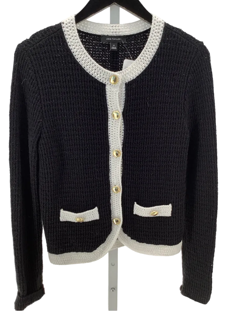 Ann Taylor Size XS Black & White Sweater